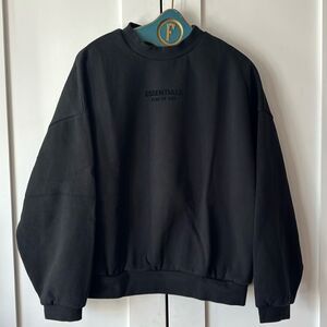 Fear of God Essentials Relaxed Black Crewneck with Pockets - M